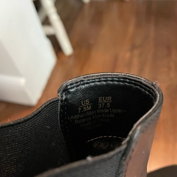 Sam Edelman Thelma Chelsea Boot - Picture 5 of 6